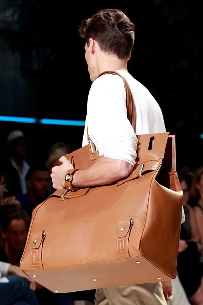 Look 37